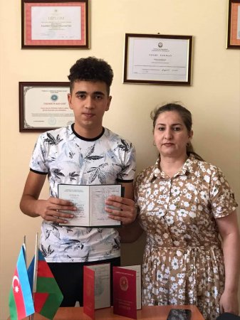 Laçın rayon M.Səfərov adına Qozlu kənd tam orta məktəbində 2020-2021-ci tədris ili üzrə 17 nəfər XI sinif məzununa  tam orta təhsil haqqında attestat verildi