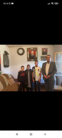  Laçın Rayon Təhsil Şöbəsinin müdiri Nicat Həsənov Şəhid Ağayev Müzəffər Vahid oğlunun ailəsi ilə görüşüb