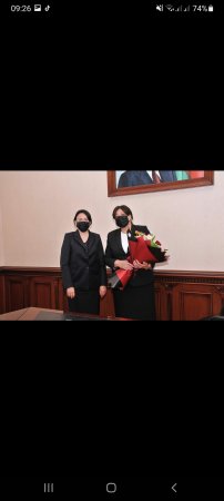 İradə Gülməmmədova mükafatlandırılan təhsil işçiləri ilə görüşdü
