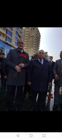 Milli Cəbhə Partiyasının sədri Millət Vəkili Razi Nurullayev “Ana harayı” abidəsini ziyarət etdi.