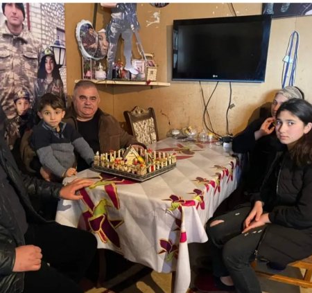 Arzu Nağıyevdən şəhid ailələrinə bayram sovqatı