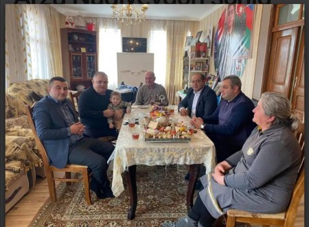 Arzu Nağıyevdən şəhid ailələrinə bayram sovqatı