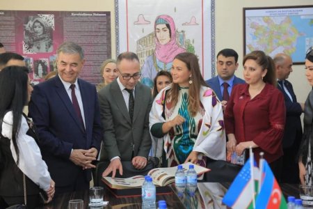 Milli Məclisin Mədəniyyət komitəsinin sədri Qənirə Paşayeva Termiz Dövlət Universitetinində Xurşidbanu Nətavanın adına Azərbaycan ocağının açılışında özbək aydınların çagrış edib.