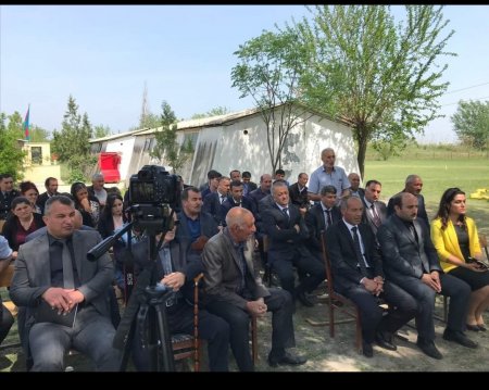 Laçın Rayon İcra Hakimiyyətinin başçısı Aqil Nəzərli Ağcabədi rayonunun Taxta Körpü ərazisindəki Fingə obasında görüş-səyyar qəbul keçirmişdir