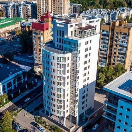 Sabiq nazirin oğlu xaricdə 8 milyon dollara mənzillər alıb - FOTO Sabiq nazirin oğlu xaricdə 8 milyon dollara mənzillər alıb - FOTO
