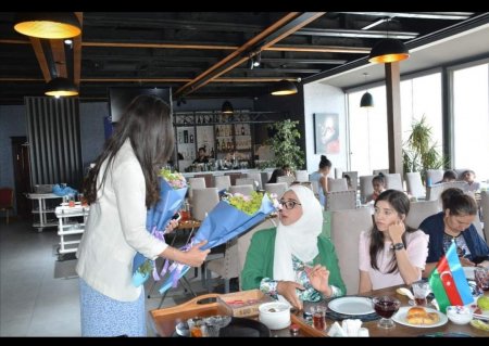 "Əsgərə Xatirə Kitabı"layihəsinin (rəhbər Nurane ShıxAliyeva ) təşkilatçılığı ilə Azərbaycan Silahli Qüvvələri gününə həsr olunmuş "İgid yadigarları" devizi altında keçirilən  tədbirdən