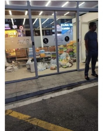 BNA indi də kondisionerli dayanacağı su anbarına çevirdi – Foto