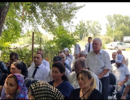 Laçın Rayon İcra Hakimiyyətinin başçısı Aqil Nəzərlinin növbəti görüşü-səyyar qəbulu Alxaslı obasında keçirilmişdir.