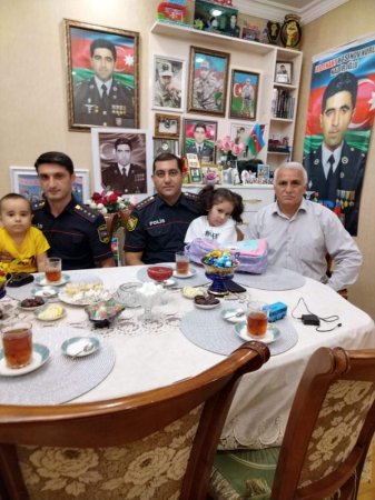 Şuşa RPŞ-nin əməkdaşları Azərbaycan Silahlı Qüvvələrinin leytenantı şəhid Nurlan Həsənovun ailəsini ziyarət ediblər Şuşa RPŞ-nin əməkdaşları Azərbaycan Silahlı Qüvvələrinin leytenantı şəhid Nurlan Həsənovun ailəsini ziyarət ediblər
