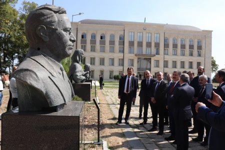 Türkiyəli nazir Şuşada - FOTOLAR