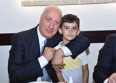 Zakir Fərəcov şəhid Elnur Səmədovun yas mərasimində iştirak edib
