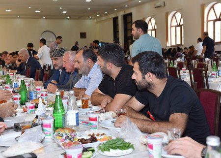 Zakir Fərəcov şəhid Elnur Səmədovun yas mərasimində iştirak edib