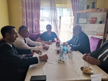 Şəhidlərin xatirəsinə ehtiram