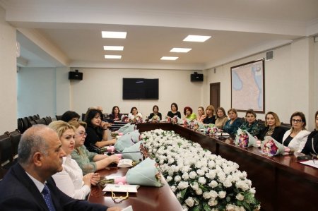 "5 oktyabr Beynəlxalq Müəllimlər Günü" münasibətilə Fəxri fərmanla təltif etmişdirlər
