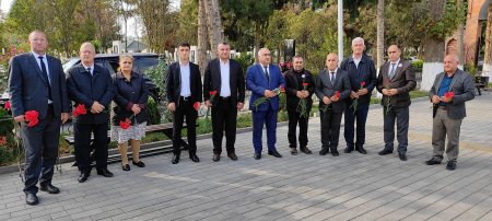 Laçınlılar Şəhid Şahvələdov İlyas Etibar oğlunun anım günü qeyd ediblər
