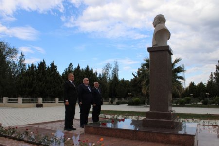 1 Noyabr - Kənd Təsərrüfatı işçilərinin Peşə Bayramıdır