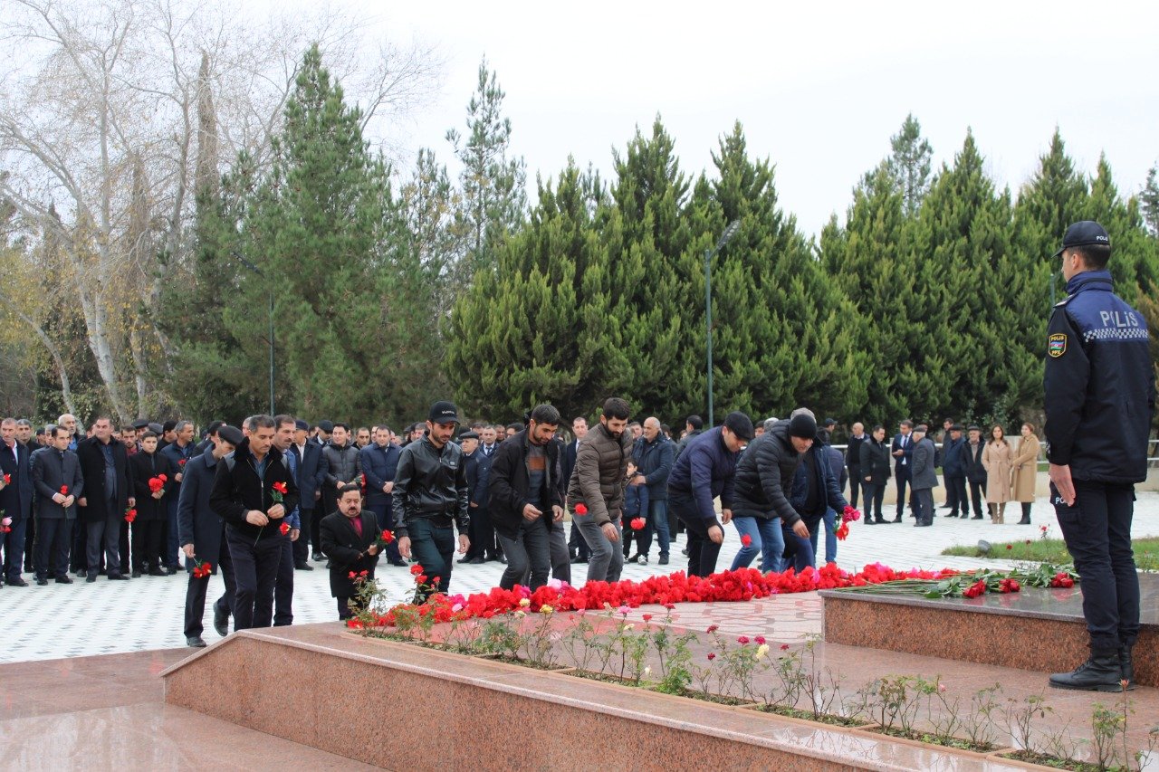 Ümummilli lider Heydər Əliyevin əziz xatirəsi qəlbimizdə əbədi yaşayacaqdır