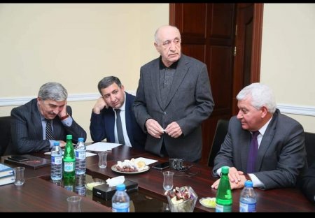 Görkəmli ictimai xadim, şair, nasir, publisist Qənbər Şəmşiroğlunun anadan olmasının 89-cü ildönümünə  həsr olunmuş tədbir keçirilib.