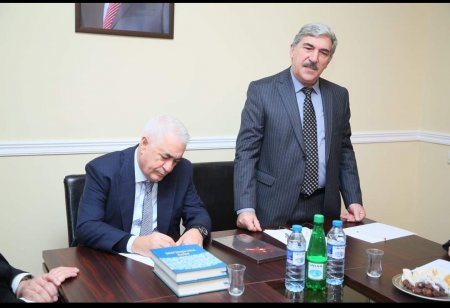 Görkəmli ictimai xadim, şair, nasir, publisist Qənbər Şəmşiroğlunun anadan olmasının 89-cü ildönümünə  həsr olunmuş tədbir keçirilib.