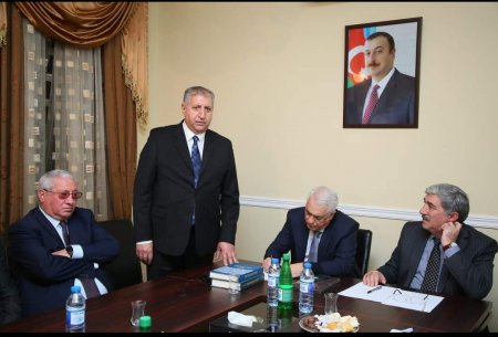 Görkəmli ictimai xadim, şair, nasir, publisist Qənbər Şəmşiroğlunun anadan olmasının 89-cü ildönümünə  həsr olunmuş tədbir keçirilib.