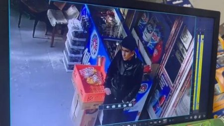 15 yaşlı oğlan 11 min oğurladı: Görüntü var, oğru tapılmır.