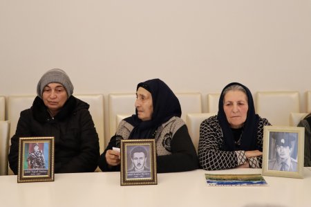 Dövlət Komitəsində Laçın rayonunun Alxaslı kəndinin sakinləri ilə görüş keçirilib