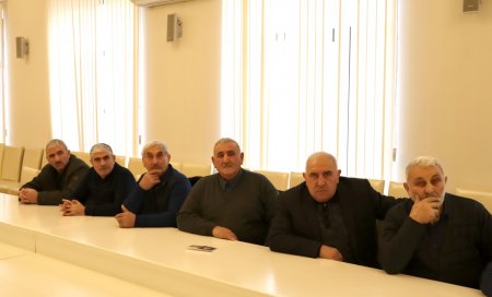 Dövlət Komitəsində Laçın rayonunun Alxaslı kəndinin sakinləri ilə görüş keçirilib