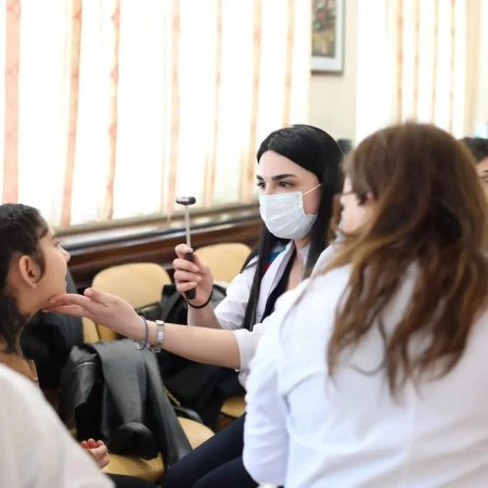 Nərimanov Tibb Mərkəzinin Təşkilatçılığı Ilə Ulu Öndər Heydər Əliyevin 100 Illiyinə Həsr Olunmuş Tibbi Aksiya Keçirilib – FOTOLAR
