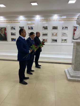  Şərqi Zəngəzur Regional Təhsil İdarəsi, Laçın rayonu təhsil sektorunun təşkilatçılığı  ilə Laçın rayon Bozlu kənd tam orta məktəbində Ulu öndər Heydər Əliyevin 100 illik yubileyi ilə bağlı  tədbir təşkil edilmişdir.