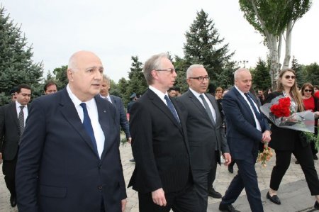 Lavrovun müavini İrəvanda - FOTO