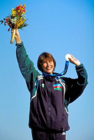 Zemfira Meftahətdinova təqaüdə göndərildi - FOTO