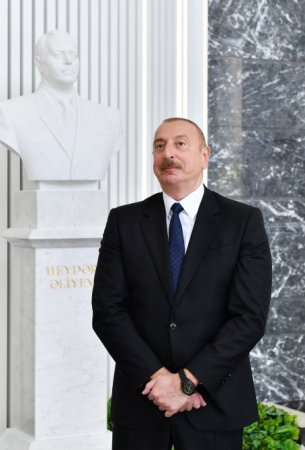Prezident nazirliyin yeni binasının açılışında - FOTOLAR