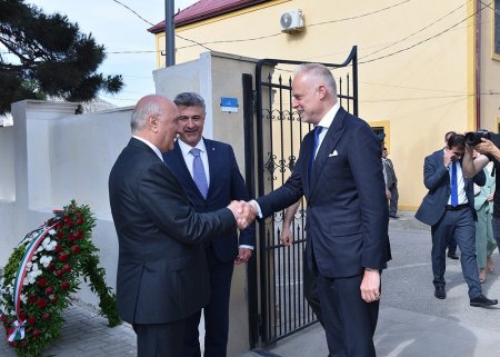 Macarıstanın müdafiə naziri Sumqayıtda olub – FOTO