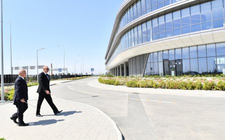 Prezident açılış mərasiminə qatıldı - FOTOLAR