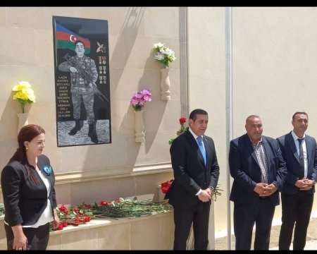 Laçın rayonu Şeylanlı kəndindən olan şəhid Nəcəfov Etibar Mehman oğlunun xatirəsinə qoyulan borelyefin , abidənin açılışı oldu