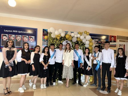 Laçın Rayon Taxta Qəsəbə Tam Orta məktəbində14 iyun tarixində ənənəvi Son zəng tədbiri keçirildi