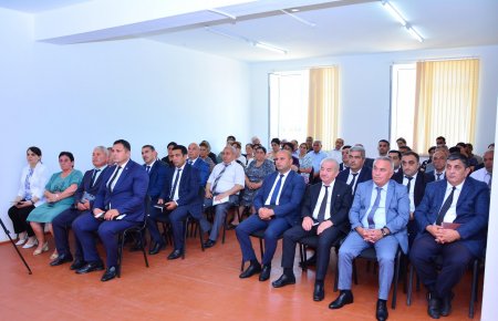 Ağstafa RİH başçısı Seymur Orucov Kolxəlfəli kəndində vətəndaşların növbəti səyyar qəbulunu keçirib