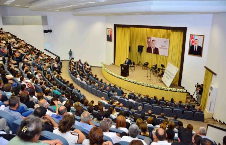 Ümummilli Lider Heydər Əliyevin 100 illik yubileyi münasibəti ilə "14 iyul 1969-cu il: Müstəqil və qüdrətli Azərbaycanın təməlinin qoyulduğu gün" mövzusunda Ağstafada tədbir keçirilib