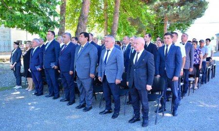 Ağstafa RİH başçısı Seymur Orucov növbəti səyyar vətəndaş qəbulunu Zəlimxan kənd yaşayış məntəqəsində keçirib