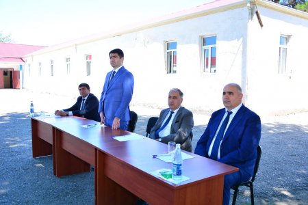 Ağstafa RİH başçısı Seymur Orucov növbəti səyyar vətəndaş qəbulunu Zəlimxan kənd yaşayış məntəqəsində keçirib