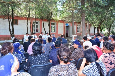 Kənd Təsərrüfatı naziri Məcnun Məmmədov Ağstafada təsərrüfatlara baş çəkib, Həzi Aslanov qəsəbəsinin sakinləri ilə görüşüb