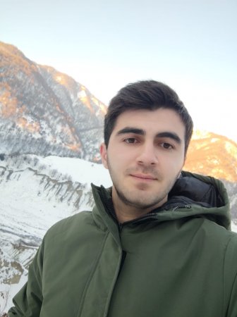 Savadlı, işini bilən, dürüst və səmimi bir gənc Ofisant.... Savadlı, işini bilən, dürüst və səmimi bir gənc Ofisant....