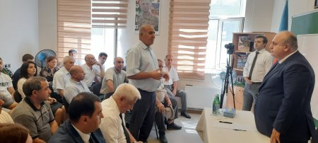 Laçın Rayon İcra Hakimiyyətinin başçısı Aqil Nəzərlinin növbəti görüşü-səyyar qəbulu Abşeron rayonunda keçirildi.