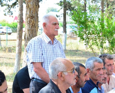 Ağstafa RİH başçısı vətəndaşların növbəti səyyar qəbulunu Qarayazı qəsəbəsində keçirib