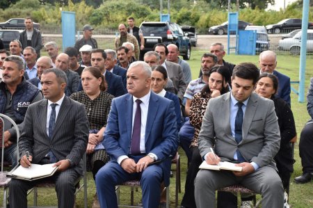 Sentyabrın 19-da Məmmədli kəndində sakinlərlə səyyar görüş keçirilib