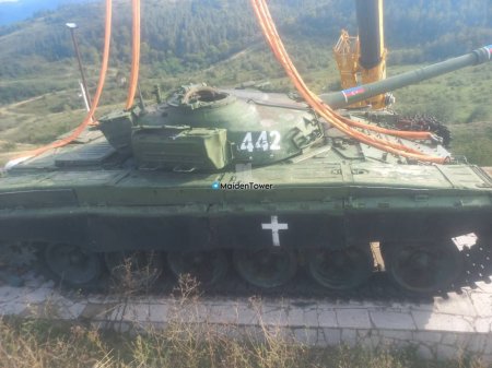 Şuşanın girişindəki Albertin vurduğu tank götürülür - FOTO
