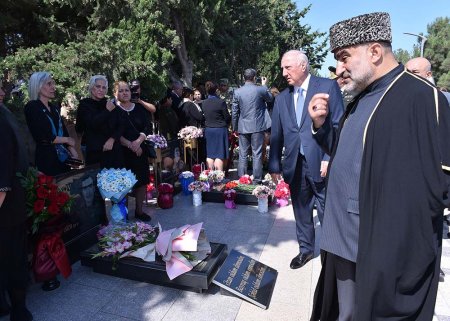 Sumqayıtda şəhidlərin xatirəsi anılıb- FOTO