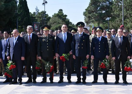 Sumqayıtda şəhidlərin xatirəsi anılıb- FOTO