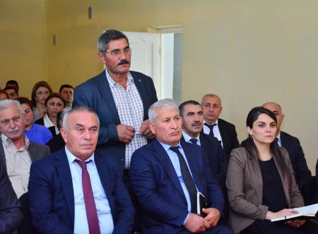 Ağstafa RİH başçısı Seymur Orucov vətəndaşların növbəti səyyar qəbulunu Aşağı Kəsəmən kənd yaşayış məntəqəsində keçirib
