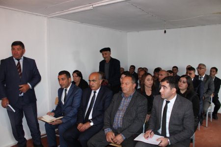 Laçın Rayon İcra Hakimiyyətinin başçısı Aqil Nəzərlinin növbəti görüşü-səyyar qəbulu Bərdə rayonunun Əyricə kəndində keçirildi
